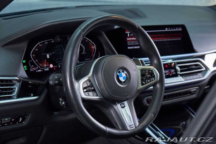 BMW X7 2021