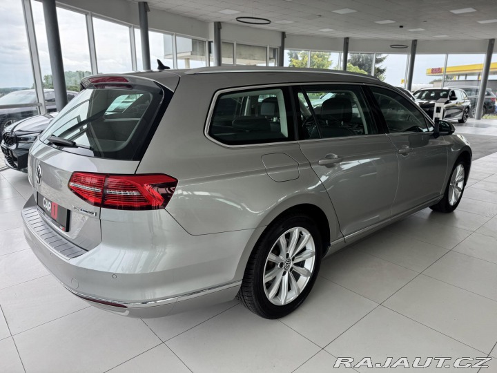 Volkswagen Passat Variant 2,0TDI DSG*Highli 2015