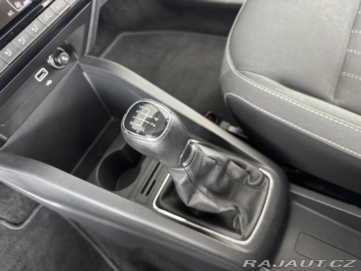 Škoda Fabia 1,0TSI 70kW*STYLE*LED*Kes 2020