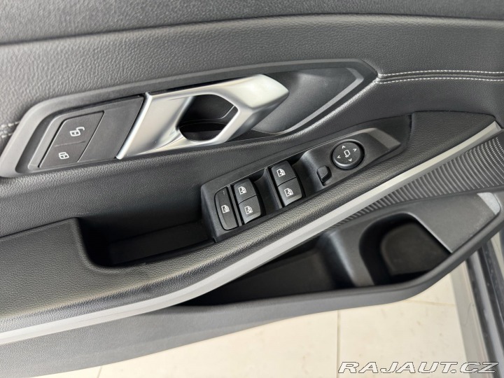 BMW 3 320d 140kW*Kůže*PlnýServi 2019