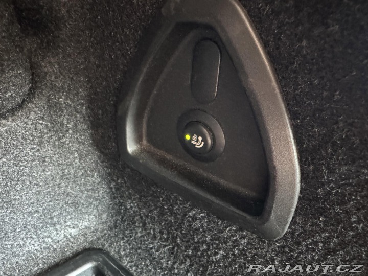 BMW 3 320d 140kW*Kůže*PlnýServi 2019