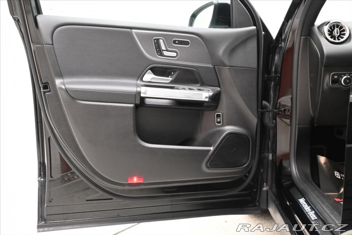 Mercedes-Benz GLB 2,0 220d 140 kW 4MATIC Zá 2021