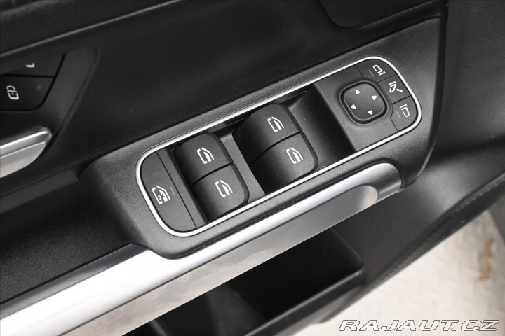 Mercedes-Benz GLB 2,0 220d 140 kW 4MATIC Zá 2021