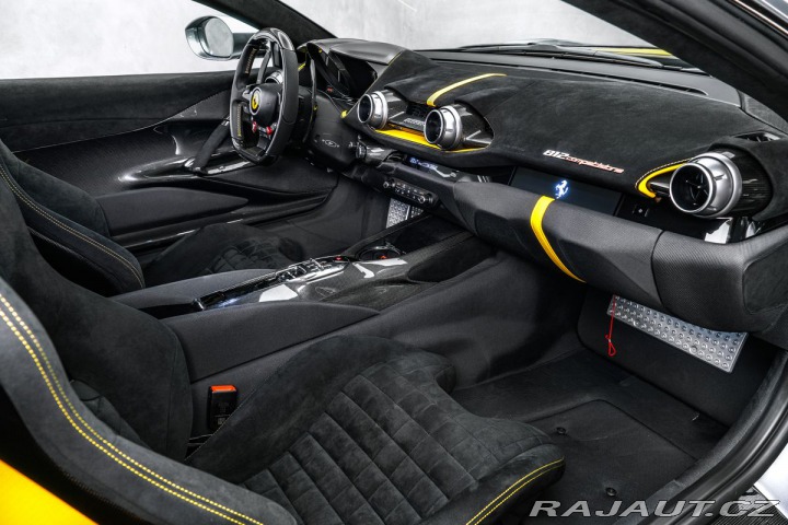 Ferrari 812 2022