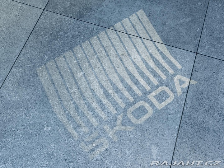Škoda Kodiaq Sport-Line*142kw*4M*ZÁR.5 2026
