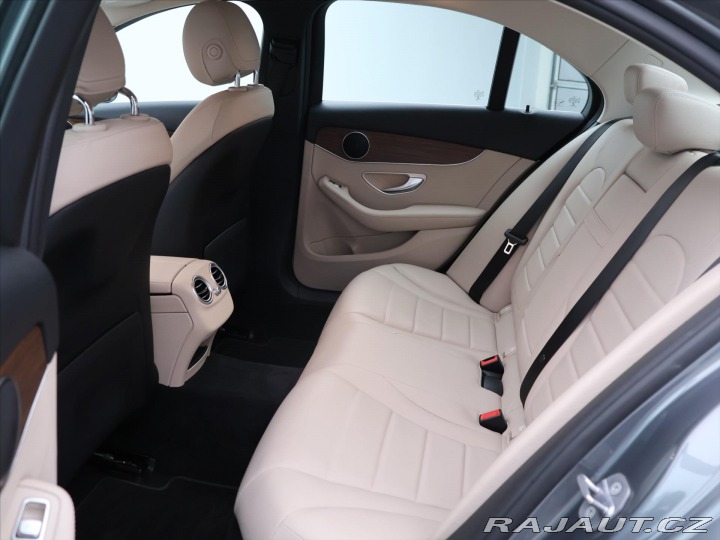 Mercedes-Benz C 2,0 C300 190kW CZ AMG pak 2019