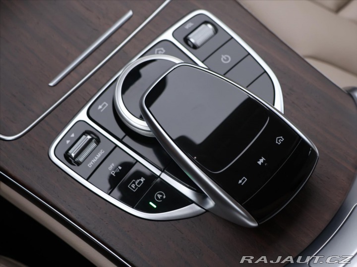Mercedes-Benz C 2,0 C300 190kW CZ AMG pak 2019