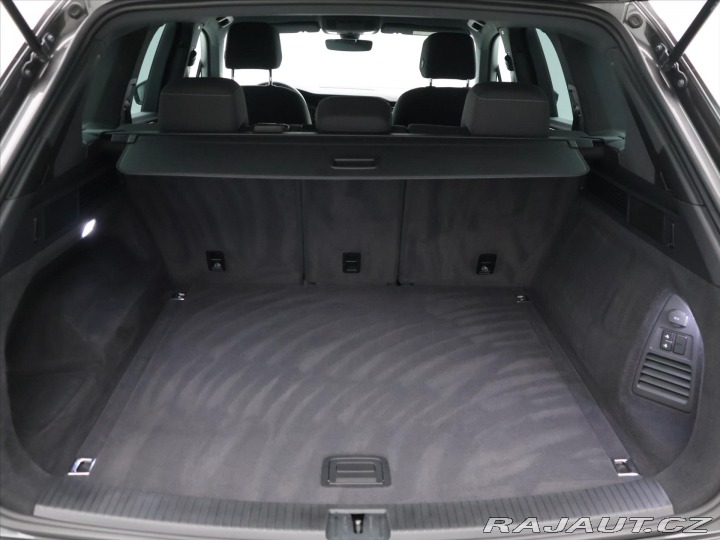 Volkswagen Touareg 3,0 TDI 170kW CZ DPH 1.Ma 2021