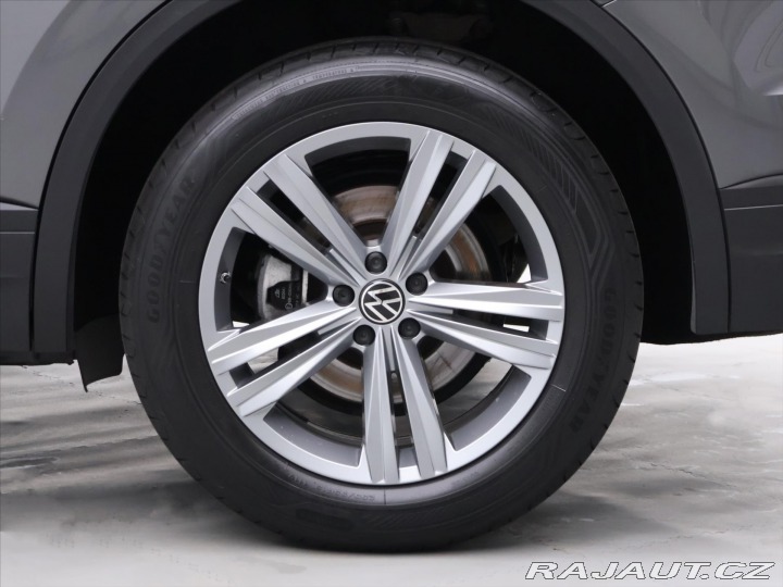 Volkswagen Touareg 3,0 TDI 170kW CZ DPH 1.Ma 2021
