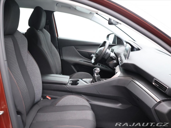 Peugeot 5008 1,5 HDI 96kW 7-Míst CZ DP 2021