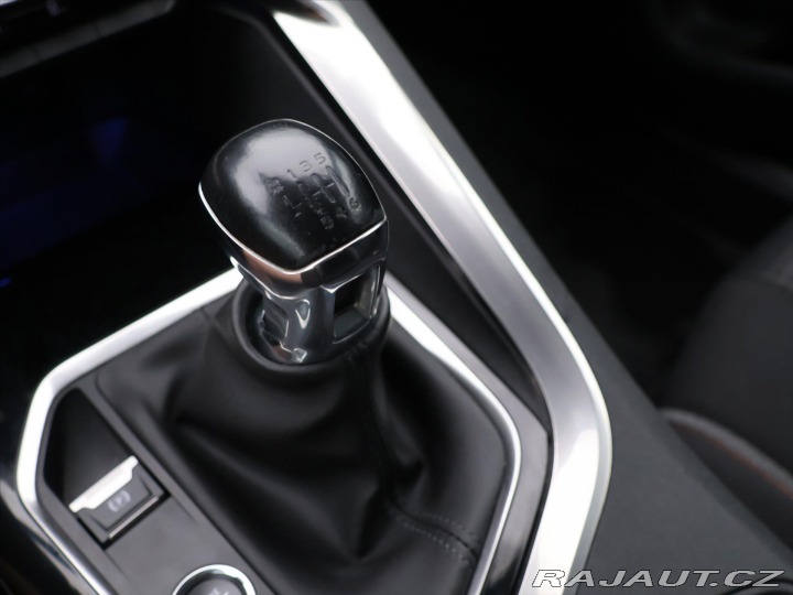 Peugeot 5008 1,5 HDI 96kW 7-Míst CZ DP 2021