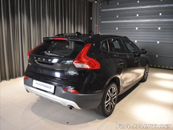 Volvo V40 2,0 D3 Cross Country Adap 2017