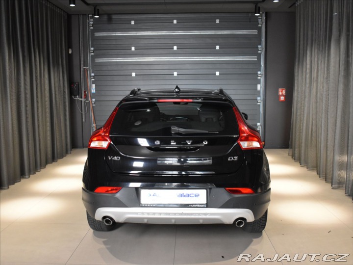 Volvo V40 2,0 D3 Cross Country Adap 2017
