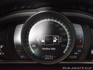Volvo V40 2,0 D3 Cross Country Adap 2017