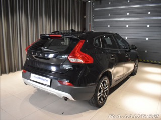 Volvo V40 2,0 D3 Cross Country Adap 2017
