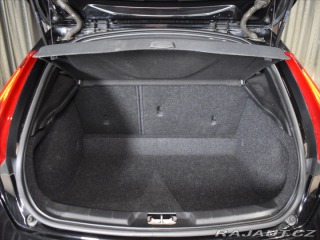 Volvo V40 2,0 D3 Cross Country Adap 2017