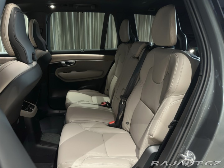 Volvo XC90 2,0 T8  Plus Dark 2026