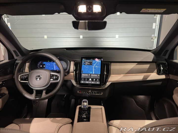 Volvo XC90 2,0 T8  Plus Dark 2026