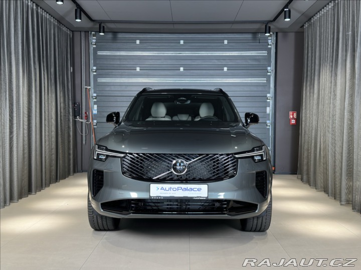 Volvo XC90 2,0 T8 PHEV Plus Dark 2026
