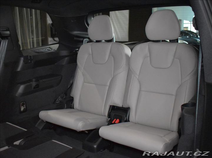 Volvo XC90 2,0 T8 PHEV Plus Dark 2026