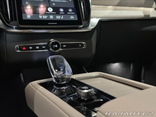 Volvo XC90 2,0 T8  Plus Dark 2026