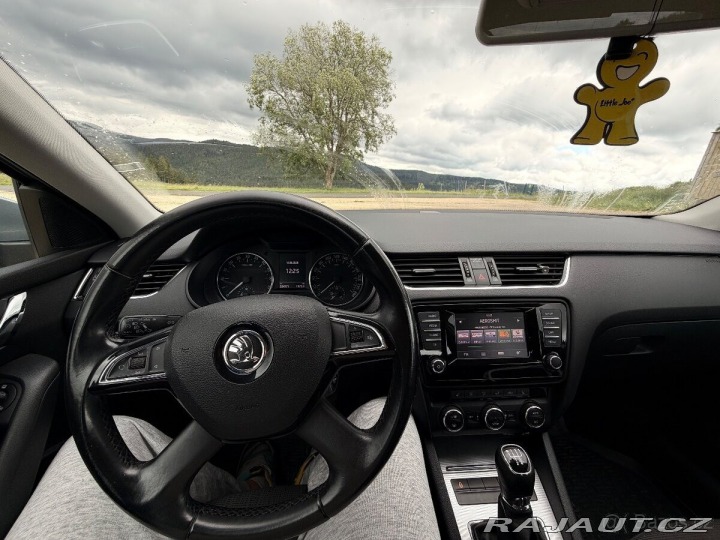 Škoda Octavia 1,6 3 1800