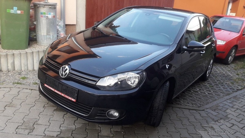 Volkswagen Golf 2,0   Tdi highline, tažné