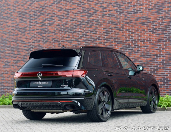 Volkswagen Touareg 3.0 TSI eHybrid 4Motion 2025