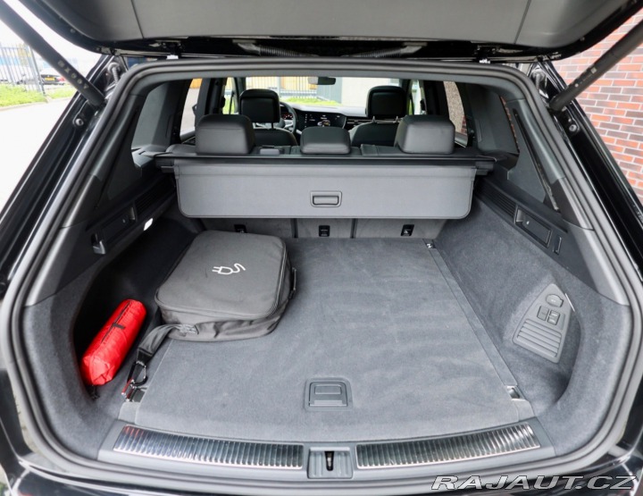 Volkswagen Touareg 3.0 TSI eHybrid 4Motion 2025