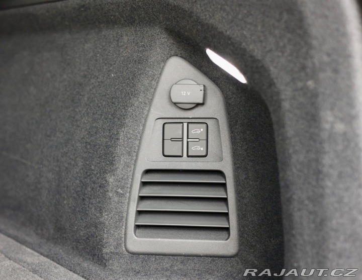 Volkswagen Touareg 3.0 TSI eHybrid 4Motion 2025