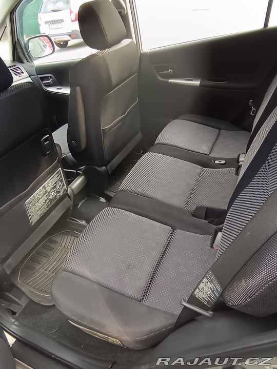 Toyota Corolla Verso  2003