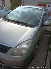 Toyota Corolla Verso 2003