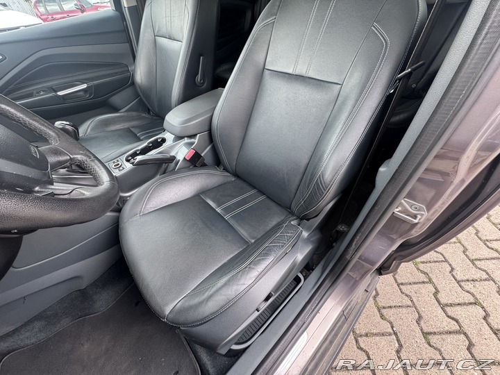 Ford Grand C-MAX 1,6 TDCI 85KW KAMERA KŮŽE 2012