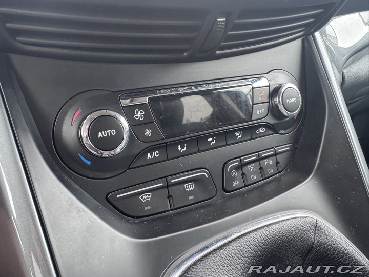 Ford Grand C-MAX 1,6 TDCI 85KW KAMERA KŮŽE 2012