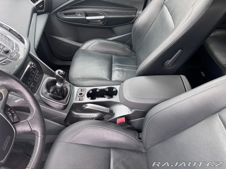 Ford Grand C-MAX 1,6 TDCI 85KW KAMERA KŮŽE 2012