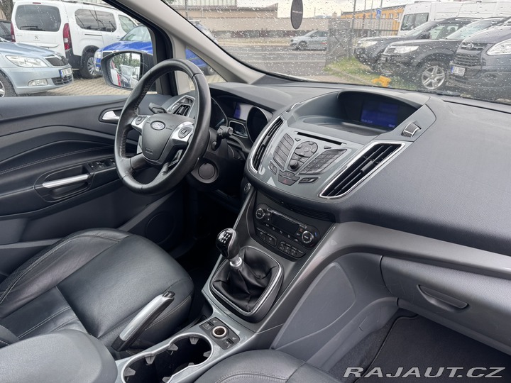 Ford Grand C-MAX 1,6 TDCI 85KW KAMERA KŮŽE 2012