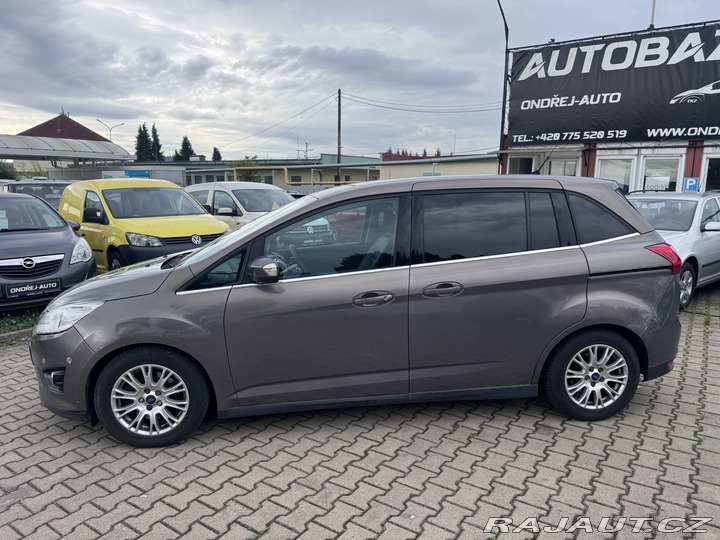Ford Grand C-MAX 1,6 TDCI 85KW KAMERA KŮŽE 2012
