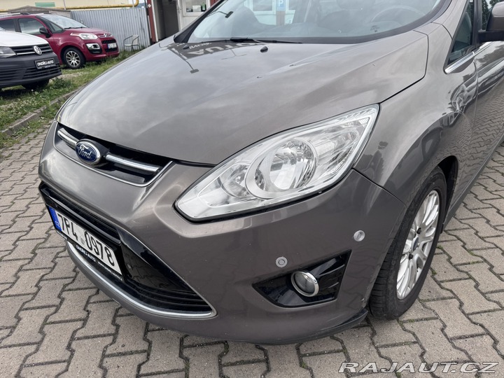 Ford Grand C-MAX 1,6 TDCI 85KW KAMERA KŮŽE 2012