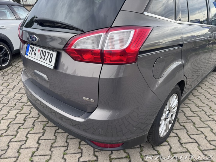 Ford Grand C-MAX 1,6 TDCI 85KW KAMERA KŮŽE 2012