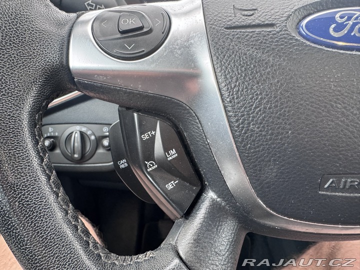 Ford Grand C-MAX 1,6 TDCI 85KW KAMERA KŮŽE 2012