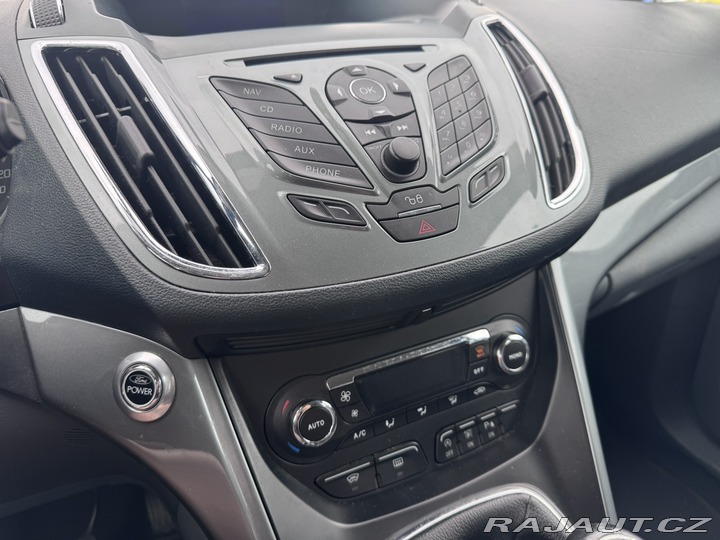 Ford Grand C-MAX 1,6 TDCI 85KW KAMERA KŮŽE 2012