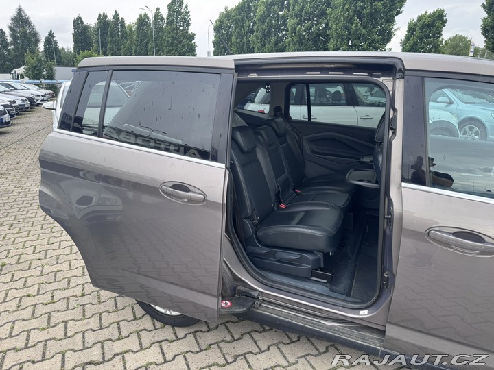Ford Grand C-MAX 1,6 TDCI 85KW KAMERA KŮŽE 2012