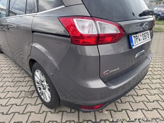 Ford Grand C-MAX 1,6 TDCI 85KW KAMERA KŮŽE 2012