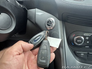 Ford Grand C-MAX 1,6 TDCI 85KW KAMERA KŮŽE 2012