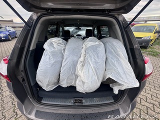 Ford Grand C-MAX 1,6 TDCI 85KW KAMERA KŮŽE 2012