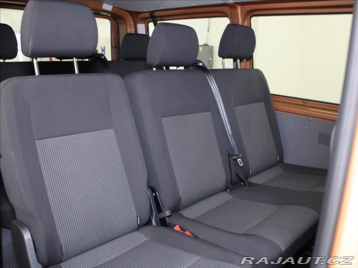 Volkswagen Transporter 2,0 TDi 110kW DR TZ 8-mís 2022
