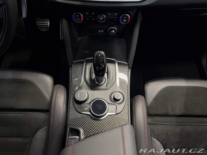 Alfa Romeo Stelvio 2.9T V6 8AT 510k Q4 QUADR 2020