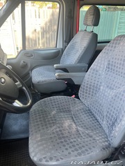 Ford Transit devět míst l3h2 2011