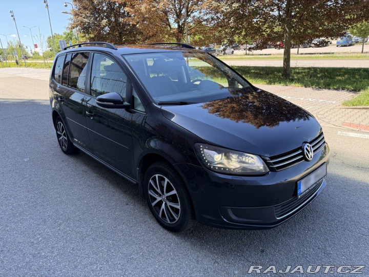 Volkswagen Touran 1,4 110 kW | CNG | Pano 2012