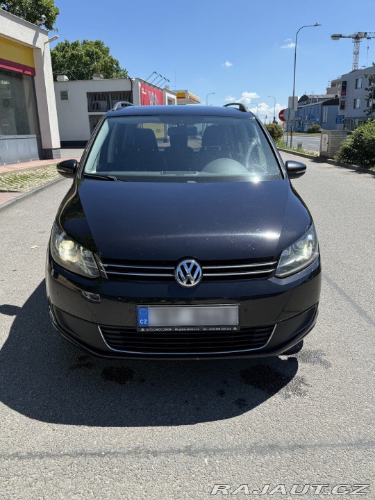 Volkswagen Touran 1,4 110 kW | CNG | Pano 2012
